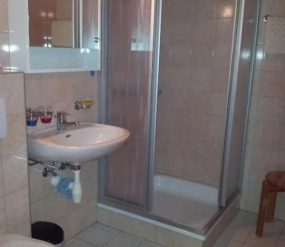 Schwendihof Apartamento *